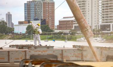 Puerto de Santa Fe: se embarcan 20.000 toneladas de trigo con destino al cordón industrial