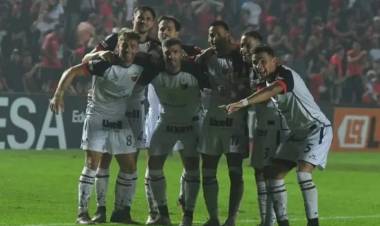 Colón gana, suma y es líder en su zona