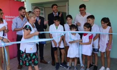 Pullaro: “La obra pública empieza a llegar a cada barrio y a cada localidad de la provincia”