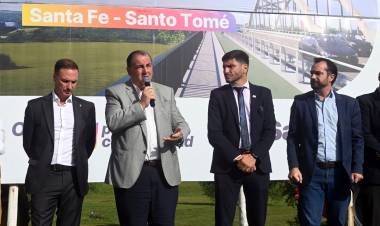 Nuevo puente Santa Fe - Santo Tomé: “Esta obra cumple sueños, soluciona problemas y da felicidad a la gente” 