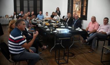 El ECAM capacitó a pequeñas localidades en herramientas administrativas y financieras