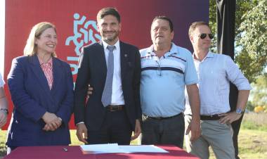 Pullaro: “Estamos haciendo más de 1.500 obras públicas en toda en la provincia de Santa Fe”  