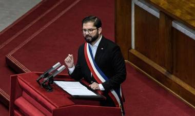 Boric promulgó una reforma de pensiones que beneficiará a 2,8 millones de chilenos