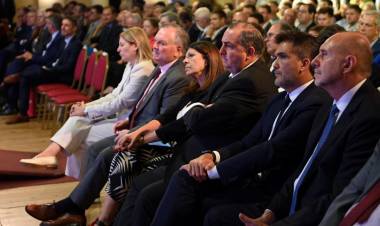 Poletti participó del recambio de autoridades de la Región Centro