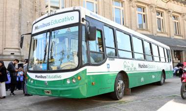 Munibus Educativo: explorar la ciudad a través de paseos socioeducativos