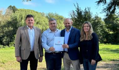 Infraestructura turística: Provincia invierte más de $520 millones en ocho localidades santafesinas