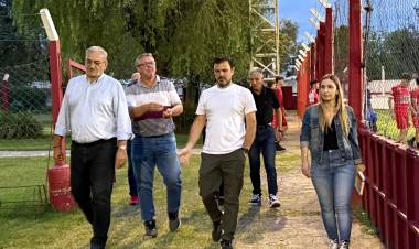 Calvo y Chivallero visitaron el club Ferrocarril del Estado