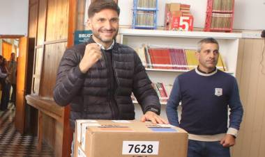 Pullaro: “Es una elección muy importante porque se discute el futuro de nuestra Provincia”