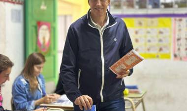 Dionisio Scarpin: “Participar de esta elección es ser parte de la historia de Santa Fe”