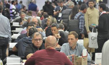 Exitosa segunda edición de “El Comercio y la Industria en el Centro: 400 empresas y 5.000 rondas de negocios”