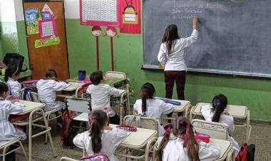 Asistencia Perfecta: más de 55 mil docentes, directivos, secretarios y preceptores cobran el incentivo mensual de marzo