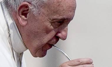 El Instituto Artiguista del Litoral despidió al Papa Francisco