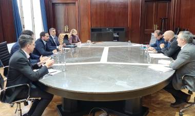 Santa Fe gestiona ante Nación medidas de protección de la industria por el ingreso de maquinaria usada