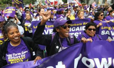 Miles de personas protestaron contra la administración Trump en Nueva York