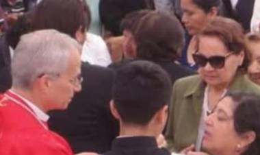 "Es una inmensa alegría", dijo el funcionario santafesino que nació en Chiclayo, la ciudad donde León XIV fue obispo