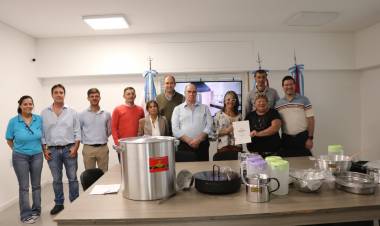 Importante aporte de la siputada Rosana Belatti al complejo social del Túnel Subfluvial