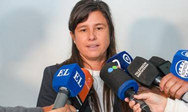 El Ministerio de Educación pide a los padres que lleven a los chicos a las escuelas este miércoles