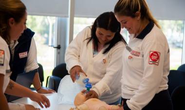 Con casi 900 personas inscriptas, Provincia actualiza la formación de Enfermería en Emergencias
