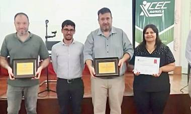 Calvo distinguió a la Jerárquicos de la Municipalidad de Rafaela