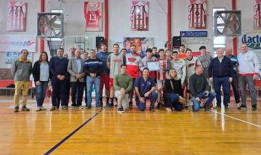 Michlig y González entregaron importantes aportes gubenamentales en Villa Trinidad, San Guillermo y Suardi