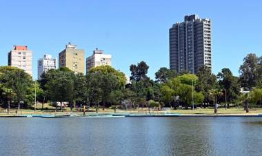La Municipalidad realizará obras para mejorar la calidad del agua del Parque del Sur
