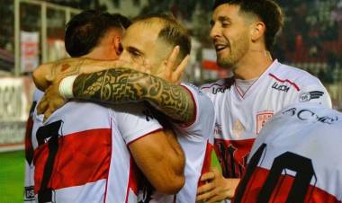 Morón profundizó la crisis de Colón y sigue en la pelea