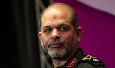 Ahmad Vahidi, buscado por el atentado a la AMIA, fue nombrado jefe de la Guardia Revolucionaria iraní