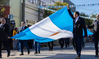 Santo Tomé conmemoró el Día de la Bandera
