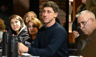 Paco Garibaldi: “Vamos por una Constitución que vincule más y mejor al mundo del trabajo con el sistema educativo”