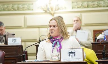 Sofía Masutti: “En cada escuela, todos los niños y niñas santafesinos  podrán conocer y debatir sobre el proceso de Reforma de la Constitución”