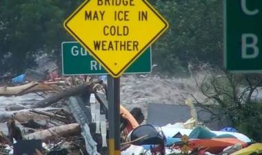 Inundaciones devastadoras en Texas: 49 muertos y una veintena de niñas desaparecidas