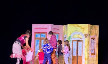 Santo Tomé vivió la segunda jornada del Encuentro Internacional de Teatro Infantil