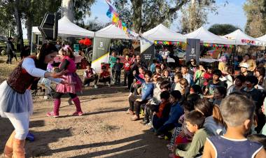 Las “Siestas Divertidas” llegaron a Costa Azul con juegos, cultura y comunidad