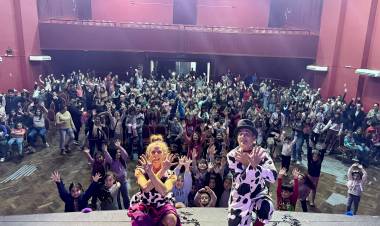 Santo Tomé continúa con el Encuentro Internacional de Teatro Infantil