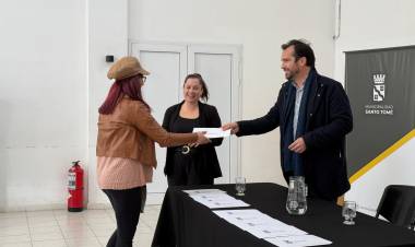 La Municipalidad de Santo Tomé lanza una nueva etapa del Programa Banco Solidario para emprendedores locales