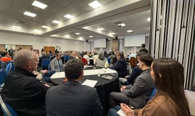 Santa Fe propone un modelo de Hidrovía que articula producción, ambiente y logística