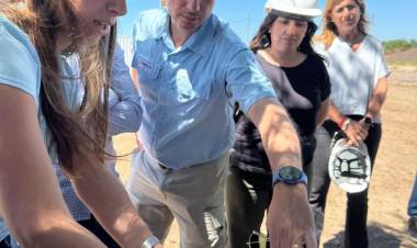 Enrico detalló los avances de los acueductos que llevarán agua potable a miles de santafesinos