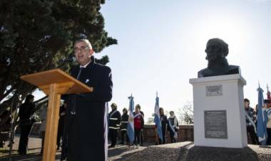 Javkin: «Nos ganamos el derecho de decidir por nosotros mismos sobre nuestro destino»