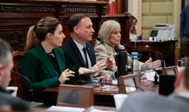 Convencionales se reunieron con representantes de la Defensoría del Pueblo Provincial, fiscales y defensores penales