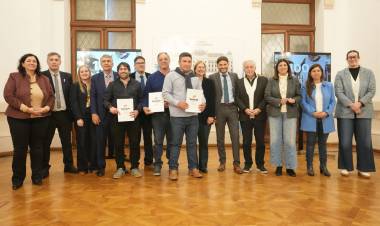 Pullaro: “Estamos poniendo las bases para tener el sistema educativo más robusto de la República Argentina”