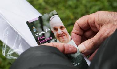 El intendente Poletti participó del homenaje al Papa Francisco