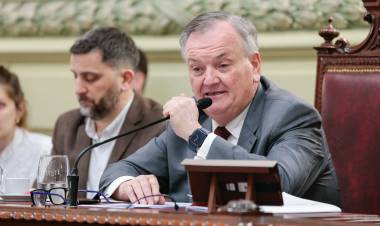 La Convención Reformadora modificó su reglamento interno para regular los dictámenes de comisión