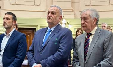 Alcides Calvo:"Reconocer a las islas Malvinas es nuestro compromiso con las futuras generaciones"