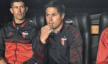 Medrán, tras otra caída de Colón en Santa Fe: "El primer rival somos nosotros mismos"