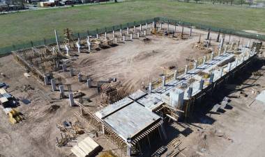 Juegos Suramericanos 2026: el nuevo Microestadio de Rafaela comienza a mostrar sus primeras columnas y tribunas