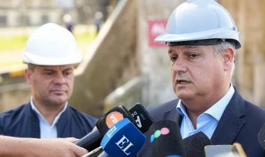 Pablo Farías acompañó la salida de un nuevo embarque de soja desde el Puerto de Santa Fe