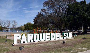 El Parque del Sur luce sus nuevas letras corpóreas