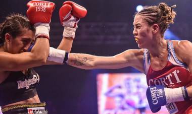 La Princesita Bermúdez demoledora: nocaut en el arranque y triple corona minimosca