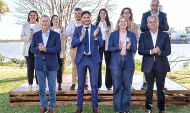 Farías: “El Congreso debe expresar la necesidad de más inversiones en salud, educación, seguridad e infraestructura para que Santa Fe y el país salgan adelante”