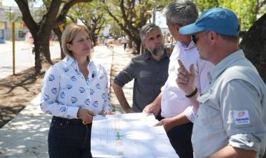 Scaglia recorrió la obra de Aristóbulo del Valle: “Reactivará toda esta zona comercial a cielo abierto y embellecerá la ciudad”